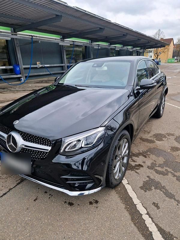 Gebraucht Mercedes GLC250 204 PS (150 kW) 2017 Schwarz Coupé