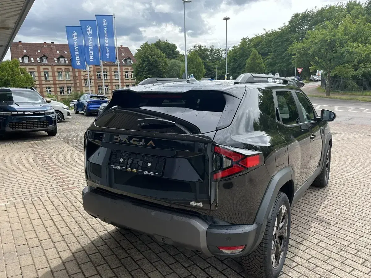 Neu Dacia Duster Extreme 154 PS (113 kW) 2026 Schwarz SUV