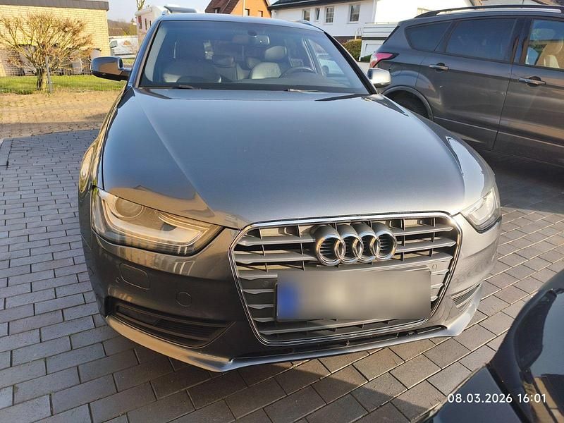 Gebraucht Audi A4 S-Line 170 PS (125 kW) 2013 Grau Kombi