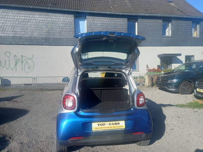 Gebraucht Smart ForFour Passion 71 PS (52 kW) 2015 Blau Kleinwagen