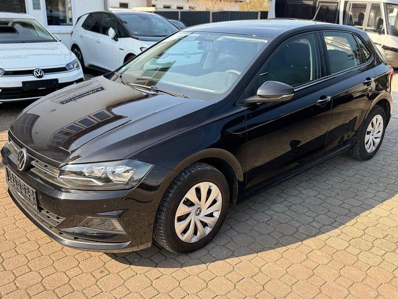 Gebraucht VW Polo Comfortline 95 PS (69 kW) 2021 Schwarz Kleinwagen