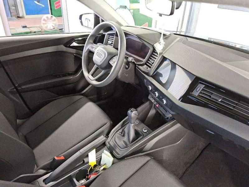 Gebraucht Audi A1 95 PS (69 kW) 2022 Mythosschwarz metallic SUV