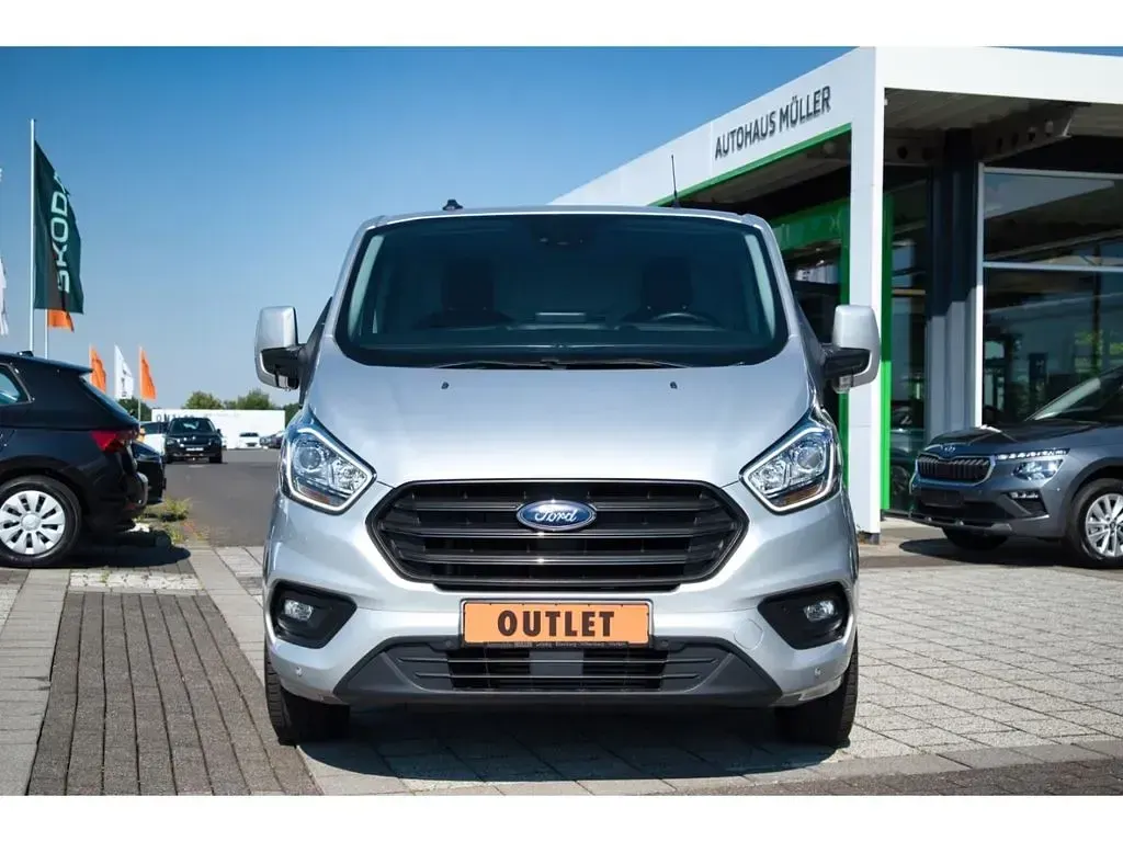 Gebraucht Ford Transit Custom 131 PS (96 kW) 2023 Polarsilber metallic Van