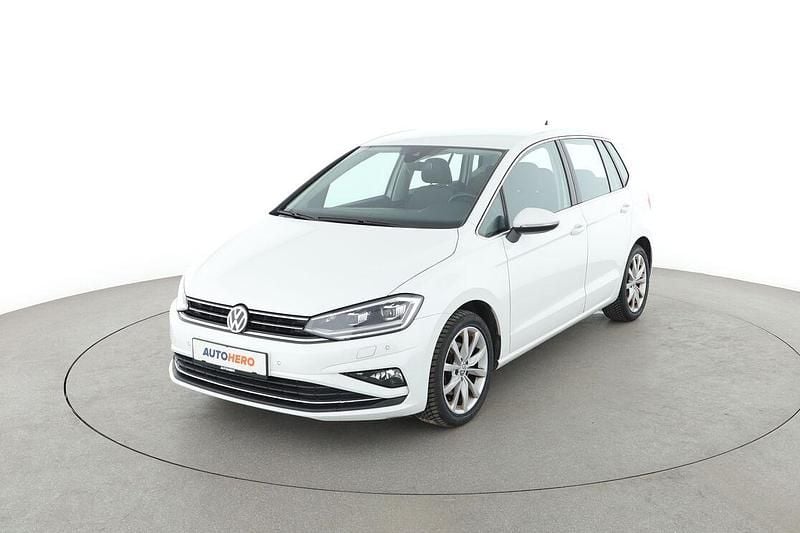 Weiß Gebraucht 2020 VW Golf Sportsvan Highline Van / Kleinbus | 16.840 € (Fairer Preis) - Bild 1/3