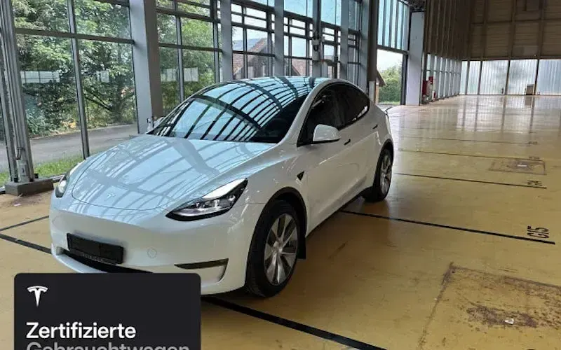 Gebraucht Tesla Model Y 273 kW (372 PS) 2023 Weiß SUV