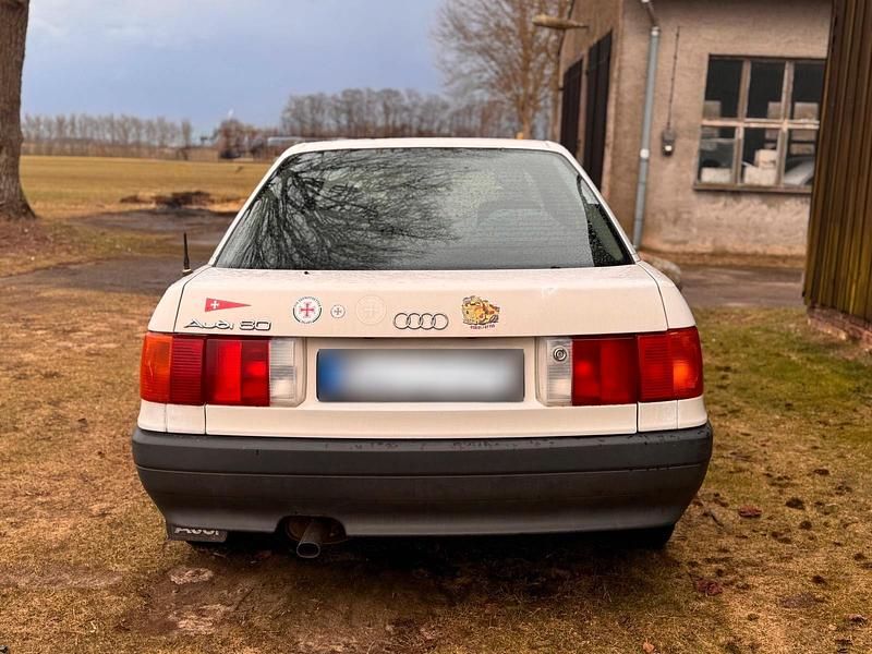 Second-hand Audi 80 75 CP (55 kW) 1990 Alb Berlinǎ