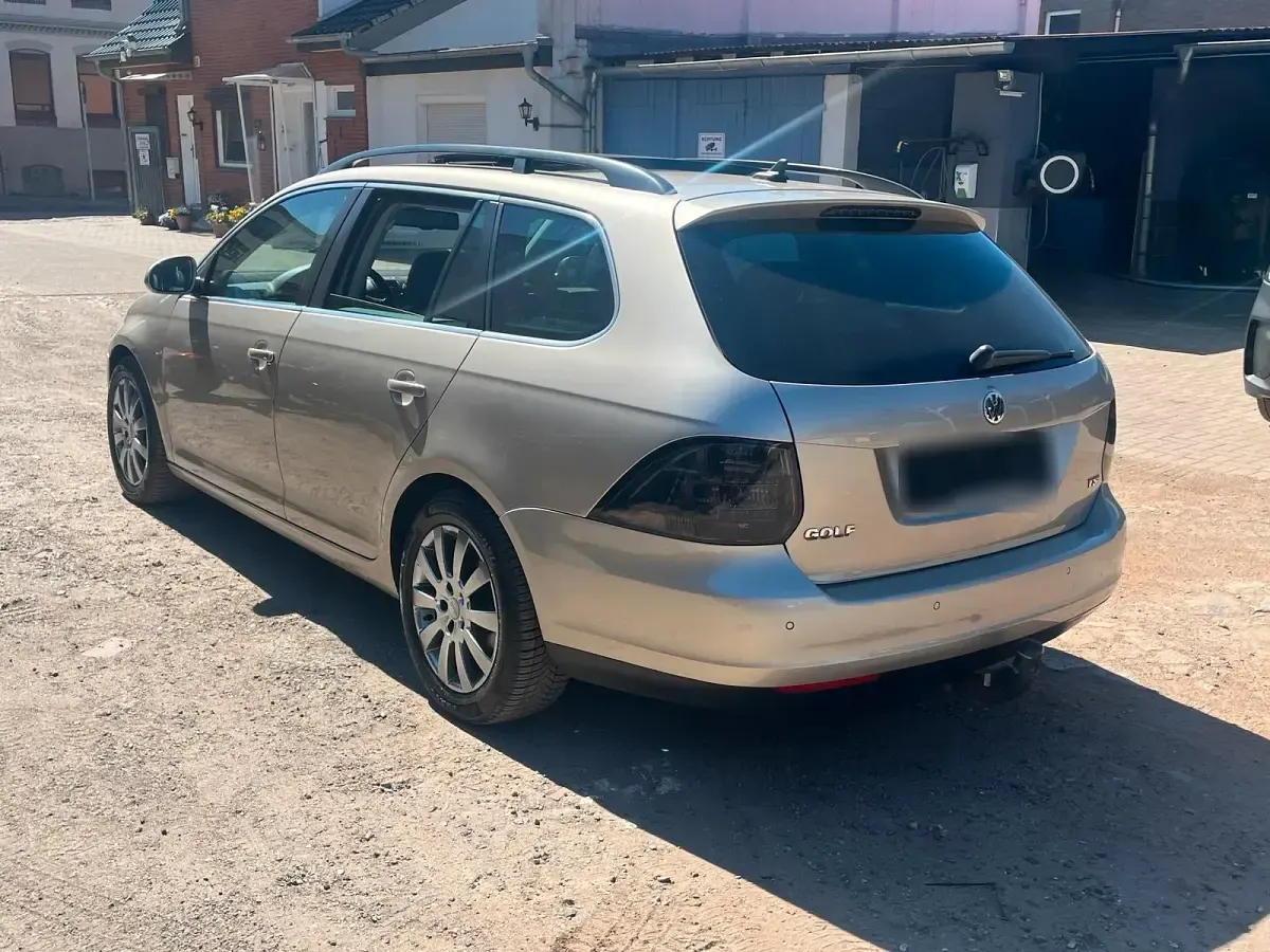 Gebraucht VW Golf V 140 PS (102 kW) 2007 Gold Kombi