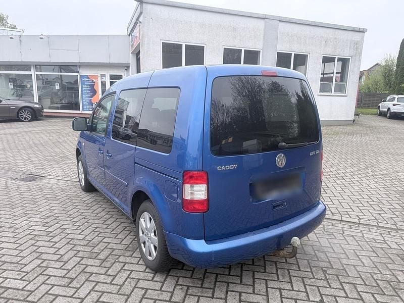 Second-hand VW Caddy 105 CP (77 kW) 2006 Albastru Monovolum