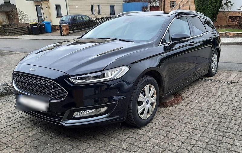 Gebraucht Ford Mondeo Vignale 179 PS (131 kW) 2017 Schwarz Kombi