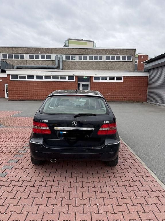 Gebraucht Mercedes B200 Edition 140 PS (102 kW) 2008 Schwarz Van / Kleinbus
