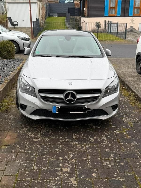 Gebraucht Mercedes CLA250 211 PS (155 kW) 2016 Silber Limousine