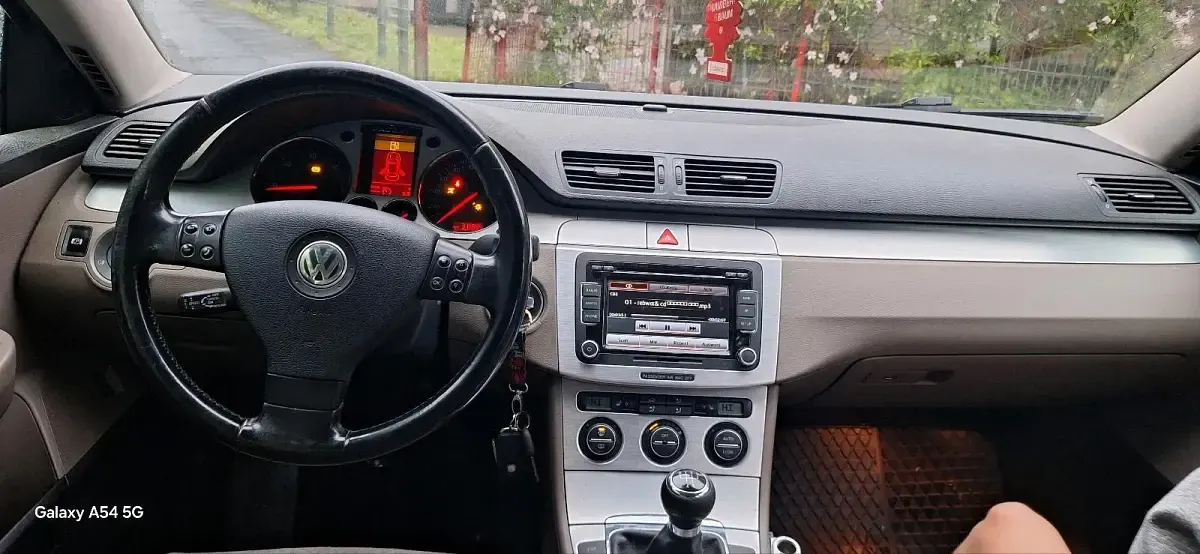 Gebraucht VW Passat 140 PS (102 kW) 2005 Weiß Kombi