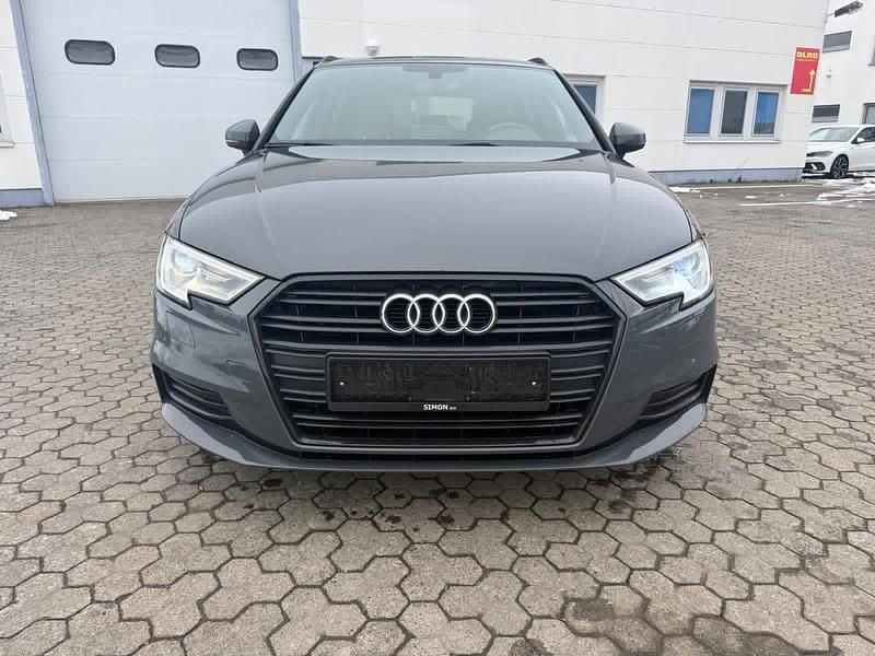 Gebraucht Audi A3 S-Line 150 PS (110 kW) 2018 Grau Limousine