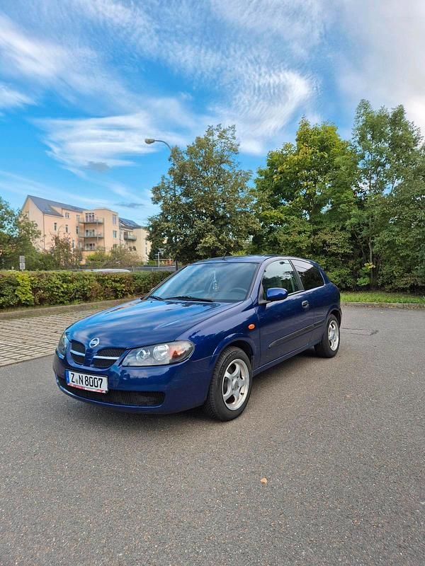 Blau Gebraucht 2003 Nissan Almera Limousine | 1.990 € (Fairer Preis) - Bild 1/4