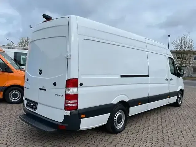 Second-hand Mercedes Sprinter 163 CP (119 kW) 2018 Alb Van