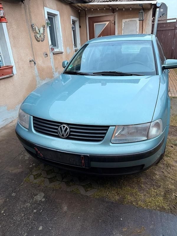 Andere farben Gebraucht 1998 VW Passat Limousine | 400 € (Superpreis) - Bild 1/4