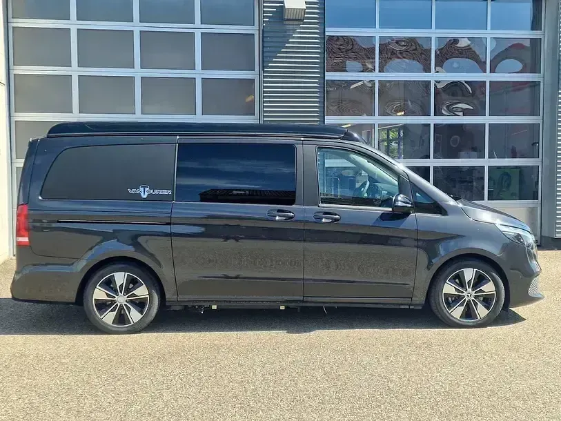 Gebraucht Mercedes V250 Urban 190 PS (139 kW) 2025 Grau Van / Kleinbus