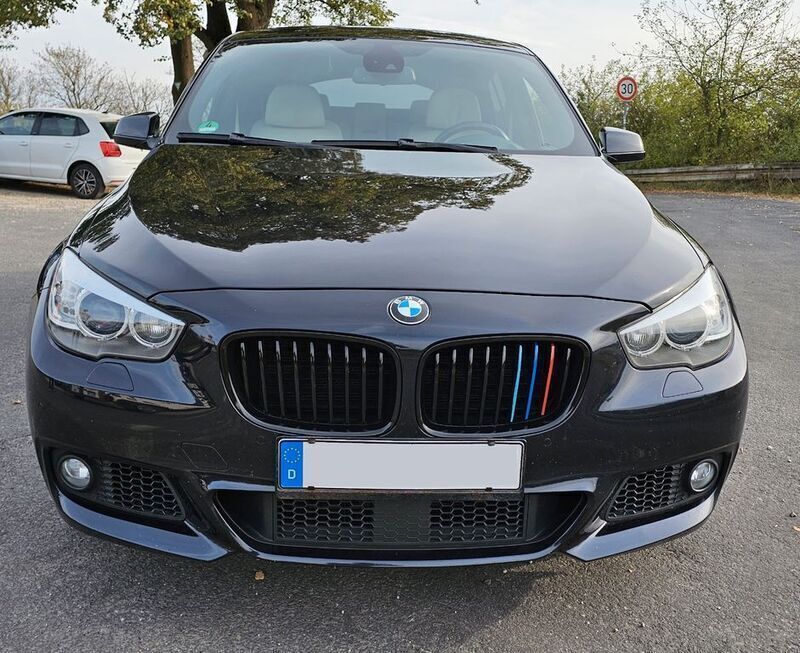 Schwarz Gebraucht 2013 BMW 530 Gran Turismo M Sport Limousine | 22.900 € (Teuer) - Bild 1/4