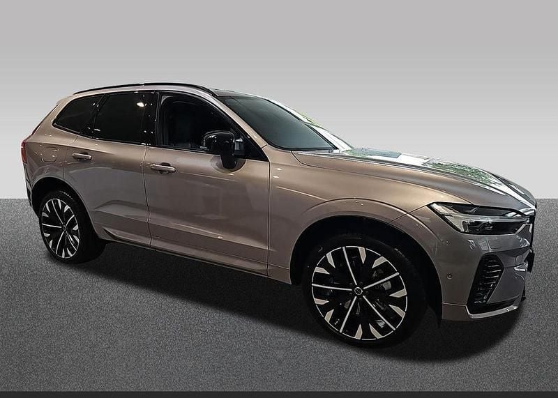 Silber Neu 2025 Volvo XC60 Ultra SUV | 72.500 € (Etwas zu teuer) - Bild 1/4