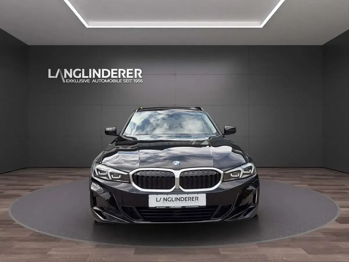 Gebraucht BMW 320 184 PS (135 kW) 2024 Schwarz ii Kombi