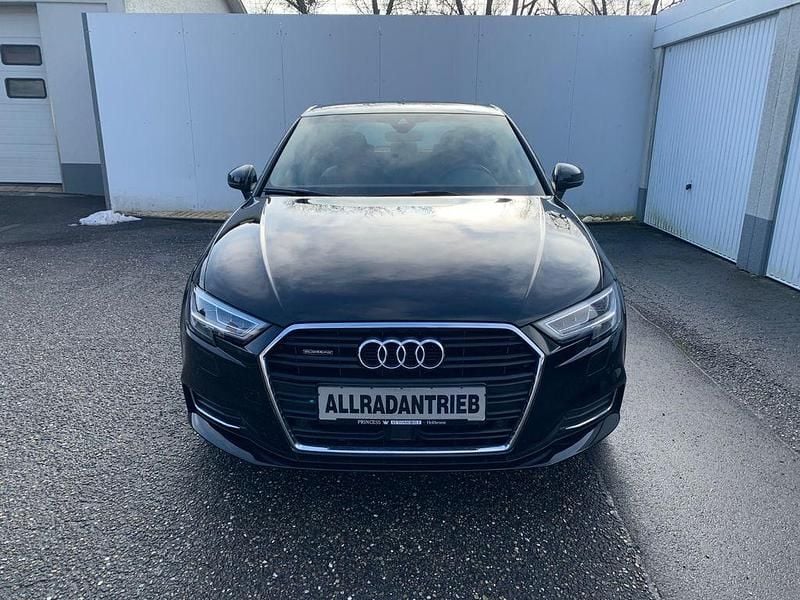 Gebraucht Audi A3 Design 184 PS (135 kW) 2019 Schwarz Limousine