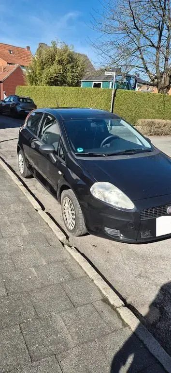 Brugt Fiat Punto Pop 69 HK (50 kW) 2011 Sort Hatchback