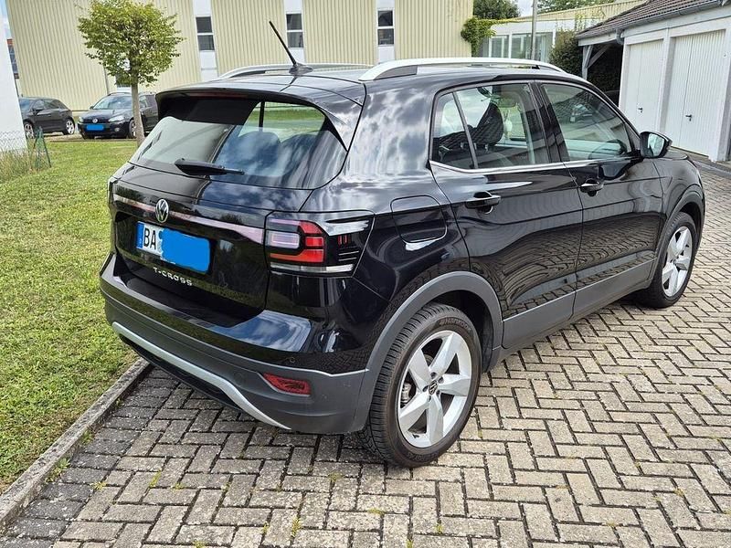 Schwarz Gebraucht 2021 VW T-Cross Style SUV | 18.999 € (Guter Preis) - Bild 1/4