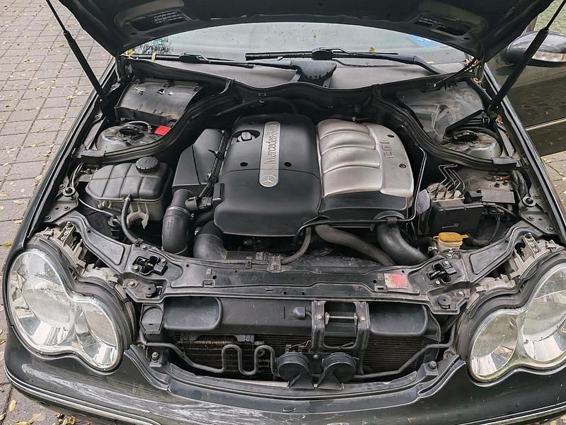 Gebraucht Mercedes C220 145 PS (106 kW) 2002 Schwarz Kombi