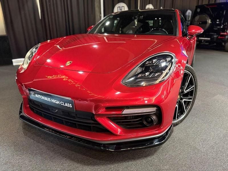 Silber Gebraucht 2018 Porsche Panamera Turbo S Limousine | 59.990 € (Superpreis) - Bild 1/4