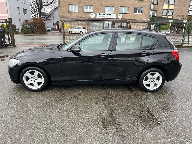 Gebraucht BMW 114 102 PS (75 kW) 2012 Schwarz Kleinwagen