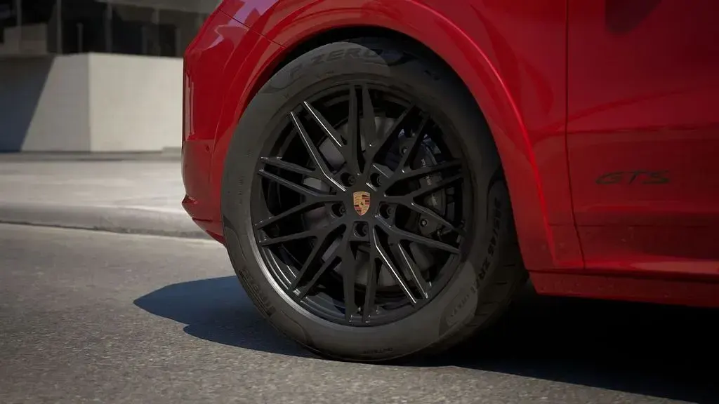 Neu Porsche Cayenne GTS 500 PS (367 kW) 2026 Karminrot SUV