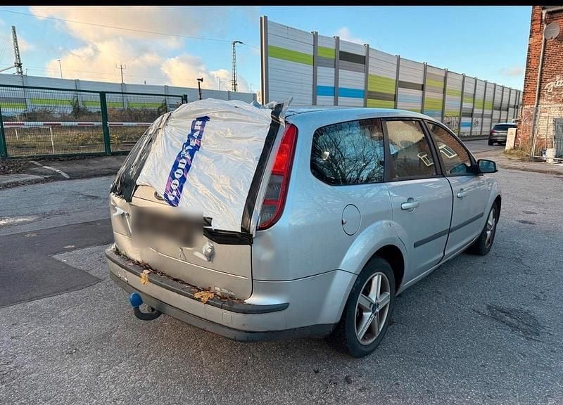 Gebraucht Ford Focus 100 PS (73 kW) 2007 Kombi