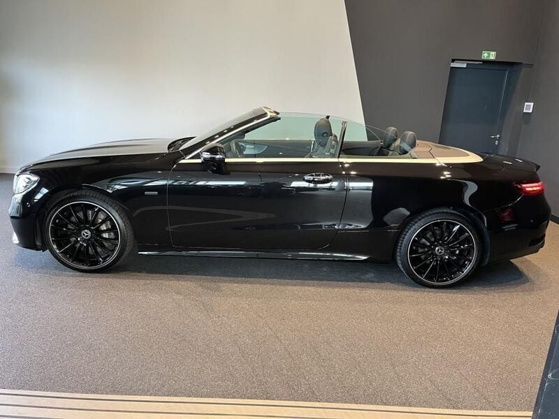 Gebraucht Mercedes E300 AMG 258 PS (189 kW) 2024 Metalliclack obsidianschwarz Cabrio
