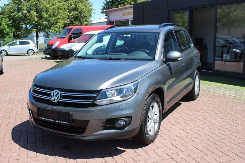 Grau Gebraucht 2014 VW Tiguan Trendline SUV | 10.500 € (Guter Preis) - Bild 1/4