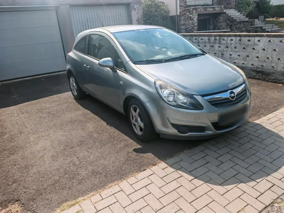 Gebraucht Opel Corsa 87 PS (63 kW) 2011 Grau Kleinwagen
