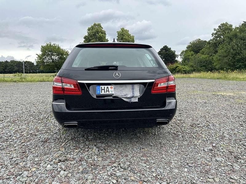 Gebraucht Mercedes E200 Avantgarde 184 PS (135 kW) 2013 Kombi