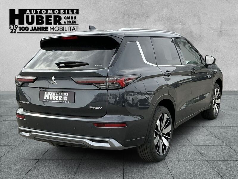 Gebraucht Mitsubishi Outlander P-HEV Top 306 PS (225 kW) 2025 Grau metallic SUV