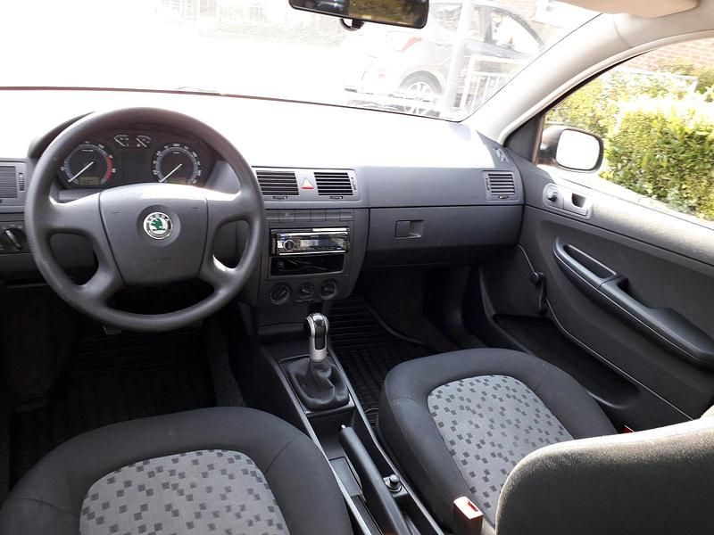 Gebraucht Skoda Fabia 54 PS (39 kW) 2007 Grau Kleinwagen