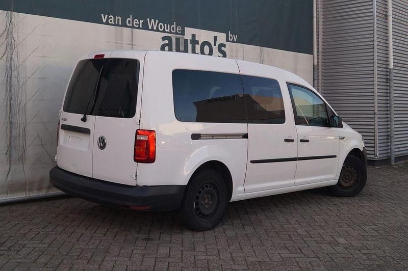 Gebraucht VW Caddy Maxi Conceptline 102 PS (75 kW) 2020 Weiß Van / Kleinbus