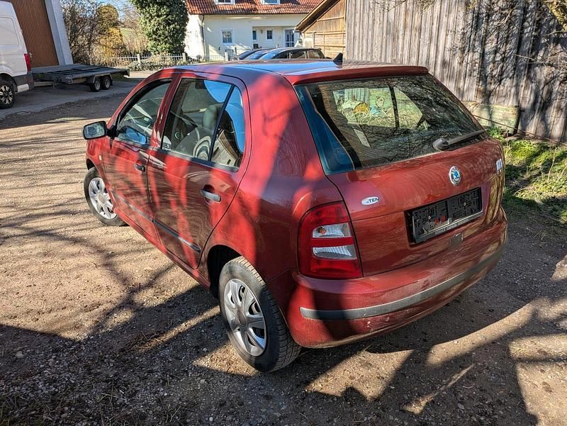 Gebraucht Skoda Fabia 54 PS (39 kW) 2002 Rot Kleinwagen