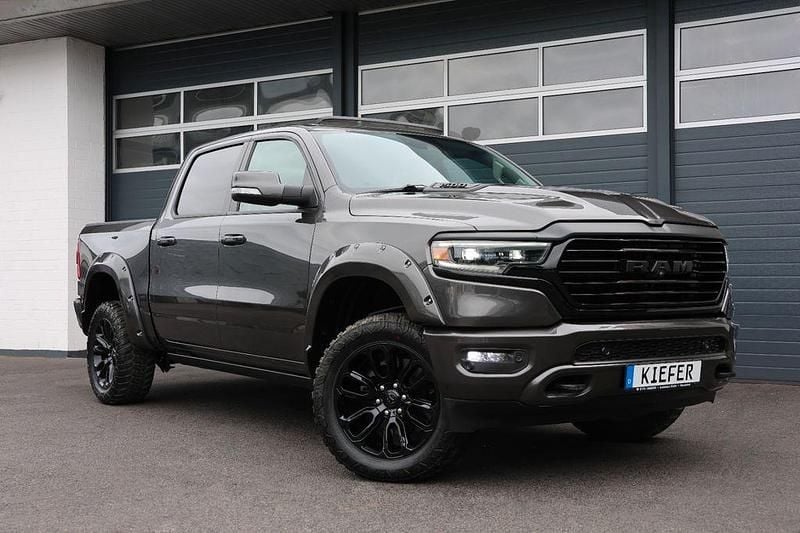 Grau Gebraucht 2022 Dodge Ram Abholung | 44.950 € (Guter Preis) - Bild 1/4