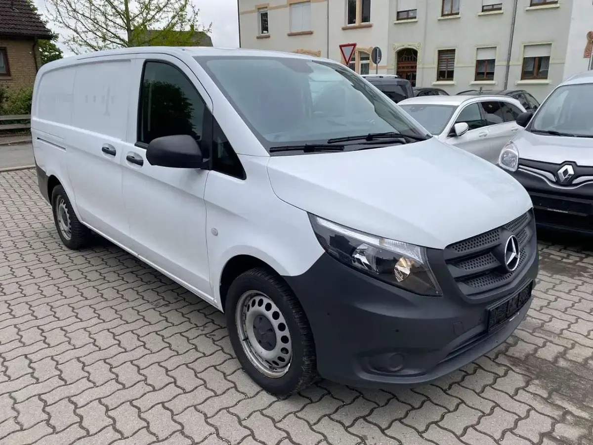 Gebraucht Mercedes Vito 136 PS (100 kW) 2018 Weiß Van