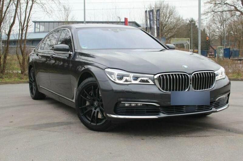 Gebraucht BMW 750L Executive 400 PS (294 kW) 2016 Schwarz Limousine