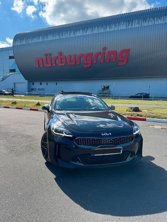 Schwarz Gebraucht 2022 Kia Stinger Limousine | 40.500 € (Fairer Preis) - Bild 1/4
