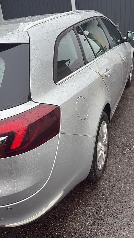 Gebraucht Opel Insignia 163 PS (119 kW) 2015 Grau Kombi