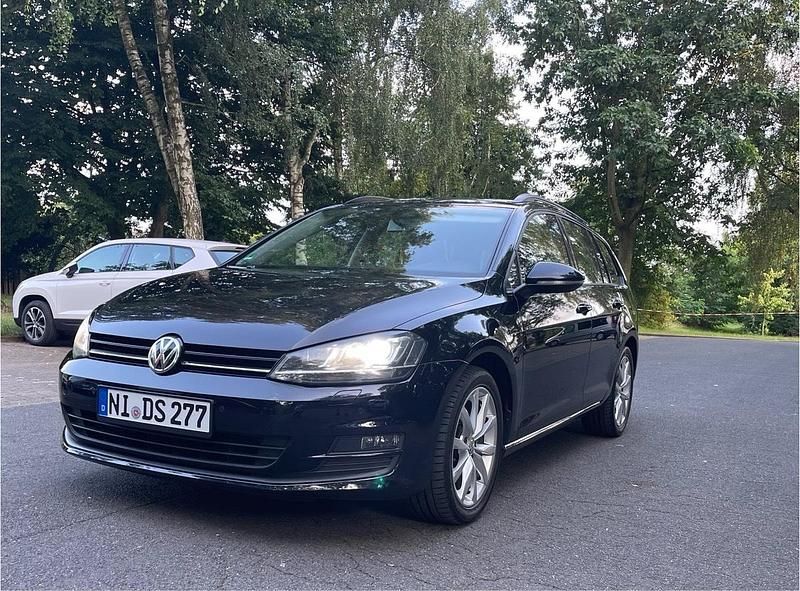 Schwarz Gebraucht 2014 VW Golf VII Kombi | 6.700 € (Etwas zu teuer) - Bild 1/4