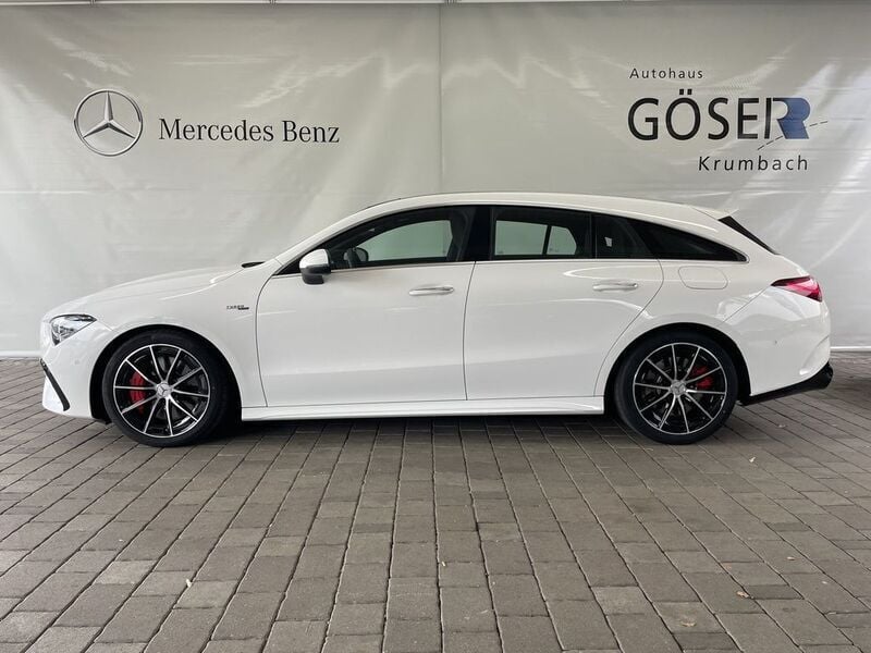 Weiß Gebraucht 2024 Mercedes CLA35 AMG Premium Limousine | 47.990 € (Superpreis) - Bild 1/4