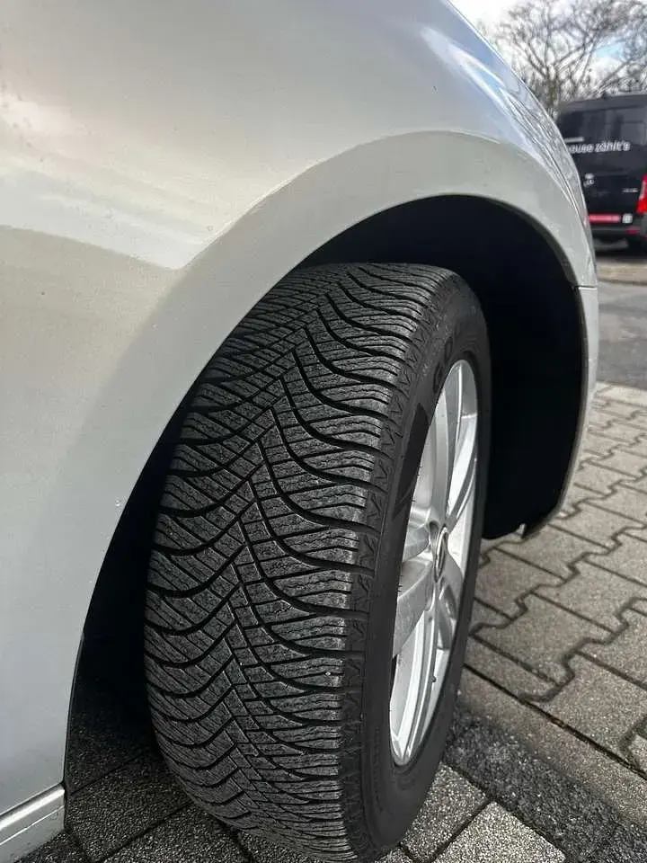 Gebraucht VW Golf VII Match 105 PS (77 kW) 2012 Limousine