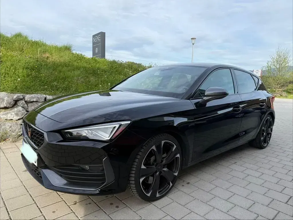 Gebraucht Cupra Leon VZ 300 PS (220 kW) 2023 Schwarz Limousine