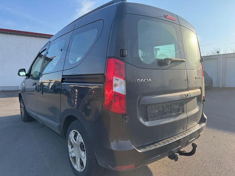Gebraucht Dacia Dokker Lauréate 90 PS (66 kW) 2014 Schwarz Van / Kleinbus